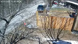 Nosy Karen neighbors rd1  bout caused a wreck trying to peakaboo