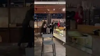 Интересные новости! Бурная расправа: уволенная сотрудница атакует бывших коллег. #short #shorts