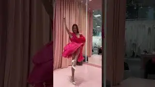 Платье для брейк-данса? Звучит, как вызов🔥На модели платье Шани за 25 900 ₽