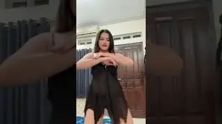 BEBBY MOY GOYANG HOT PANTAT GEDE PART 9