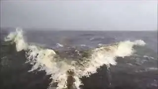 Южанка 2, под ходовым тентом в дождь