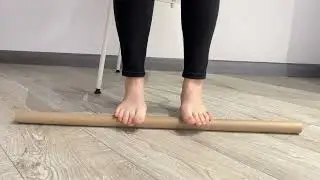 Катание скалки стопами