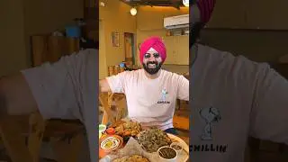 Authentic Amritsari Kulcha and Dal Makhani in Mumbai😍 at Panjiri 
