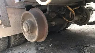 Такой машины Вы не видели полюбасу, так как она одна в России! Да ещё и по ж/д рельсам может ехать