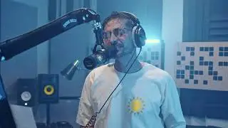 Silvàn Areg  - Petit Papillon  - (Clip Officiel)