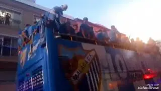 Rua del Málaga CF llegando a la Divina Pastora 💙🤍💙