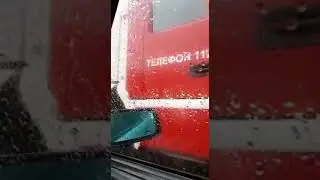 Пожар в Уфе, горит кафе 7 пятниц. Видео очевидца.