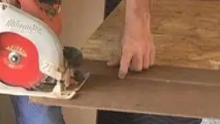 MAKING STRAIGHT CUTS WITH A HOMEMADE JIG  (CC)