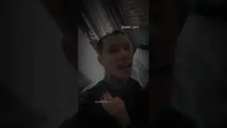 Дима Матвеев и его девушка Юля целуются 