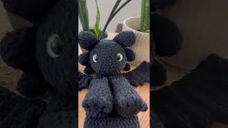 JUMBO TOOTHLESS😭🥺 the cutest dragon snuggler ever! 