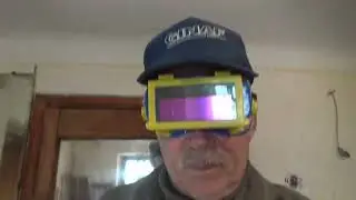 Chameleon welder's glasses