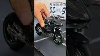 Miniature Kawasaki Ninja H2R diecast model moto 