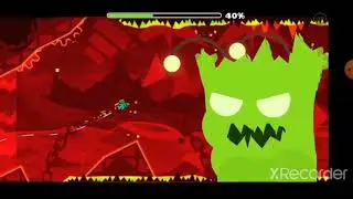 Играю в Geometry Dash (уровень SLAM) играю на телефоне
