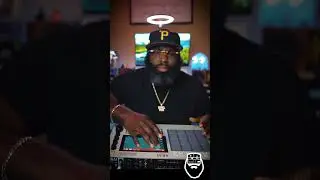 Flipping a soulful sample by Buddy on the MPC Live