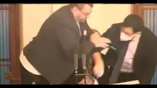 RVAČKA POSLANCŮ V PŘÍMÉM PŘENOSU!