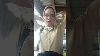 stw glowing berkaca pake mata lagi betulin hijab dulu ya cermin nya pake kamera jd bisa km lihat