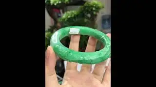 翡翠玉鐲的雕花工藝