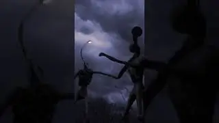 Light Head vs Siren Head
