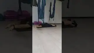 Статическое упражнение на животе