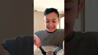 Окунул часы в воду ?