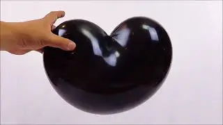 結び目の見えないハート The heart balloon whose knot is invisible