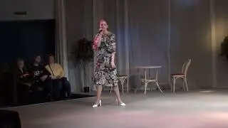 Полина Сапункова "В комнате цветных пелерин"