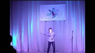 Поет Рома. Ему здесь 16 лет.❤️