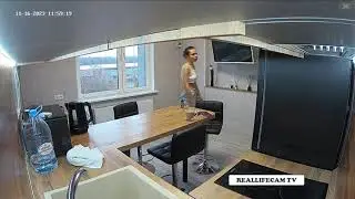 VANESSA TALKING WITH BOYS - REALLIFECAM TV