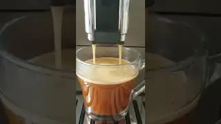 Sabah EspressoKahve keyfi. eve barista bir makinesi