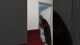 لما تسرق امك عشان تجيبلها هدية عيد الام 😂😂