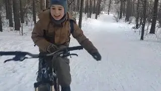 Матвей снего-вело-байкер!