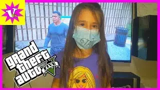 девочка играет в гта 5 РЕБЕНОК ИГРАЕТ В GTA 5