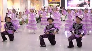 Ой Комузчу - Жаш балдар бийи - Каухар бий ансамбли
