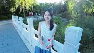 在北京花700塊約了一個女高妹妹拍照 用七工匠851 8自動頭拍創作，40度的天氣真的很敬業#女高中生 #张婧怡 #周也