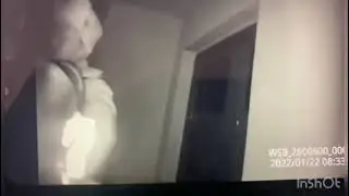 Астанчанин пытался сбросить девушку с 14-го этажа