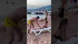 Пранк на пляже! Реакция девушки! 