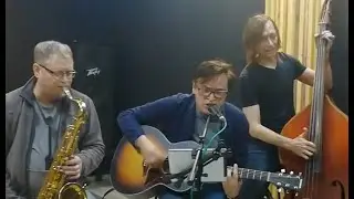kind Elvis, angry mama - THAT'S ALRIGHT - Boogie Motor (Trio Acoustic 2019.03.23)