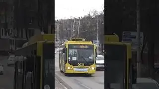 Троллейбус ВМЗ-5298.01 «Авангард» борт 0031 по маршруту 1