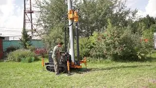 Установка завинчивания сваи.