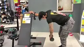 Workout absolutely free! Shoulder day inside the mall
