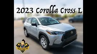 NEW 2023 Toyota Corolla Cross L / Sonic Silver AWD
