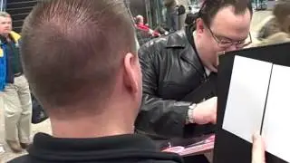 Devin Ratray aka Buzz from Home Alone signing autographs