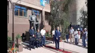 Моменты начала церемонии возложения цветов в День национальной печати Республики Саха 01.07.2022 г.