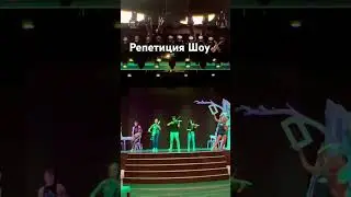Репетиция шоу, так выглядит без нарядов🤨😜 #violin #скрипка Кстати, я обучаю скрипке 😉
