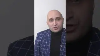 Перегруженный самосвал разрушает асфальт в дворовой зоне