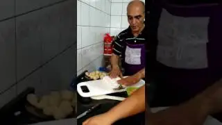 Máquina Modeladora de Coxinha