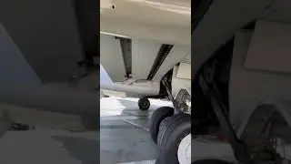If you ever wanted to see the flaps in action on Aeroplane #shorts #youtubeshorts #aeroplane