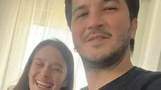 Parla'nın doğum günü için balon şişirme