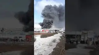 Пожар в Санкт-Петербурге.Горит автосалон Рольф на ул.Савушкина