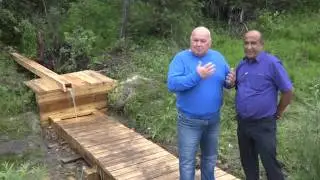 Все за чистой водой на родник!